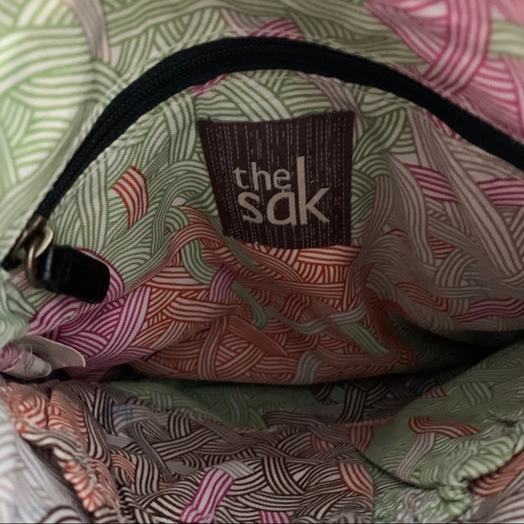 The Sak Leather Black Crossbody Bag or Purse - Picture 10 of 13